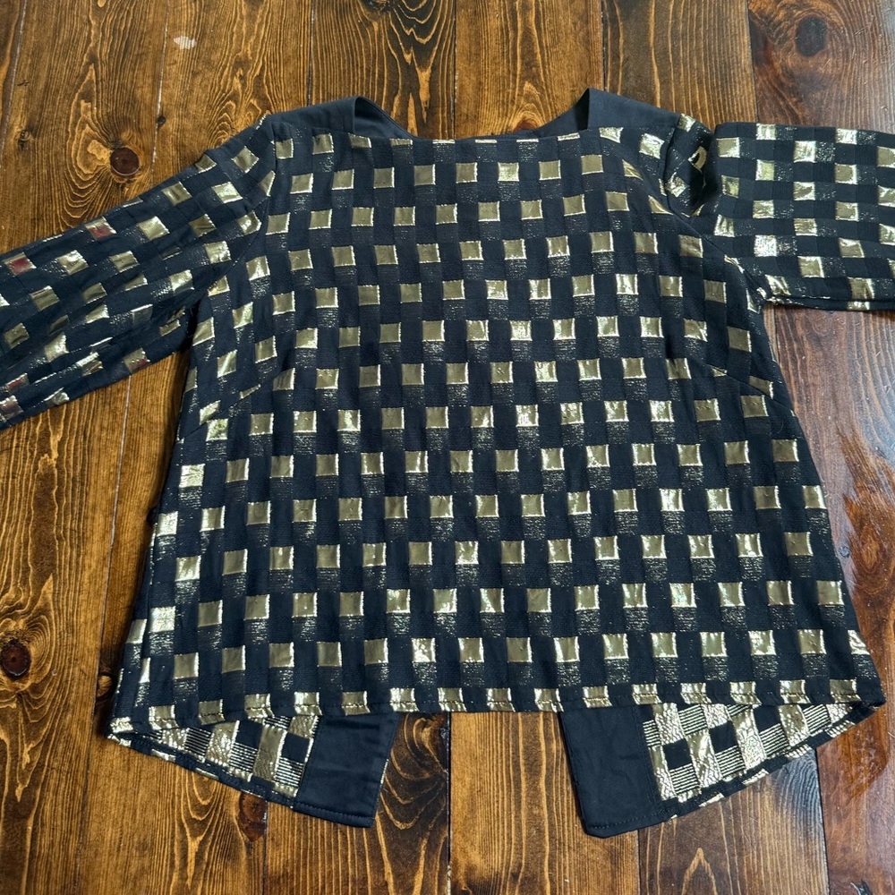 Chic Black and Gold Checkered Top